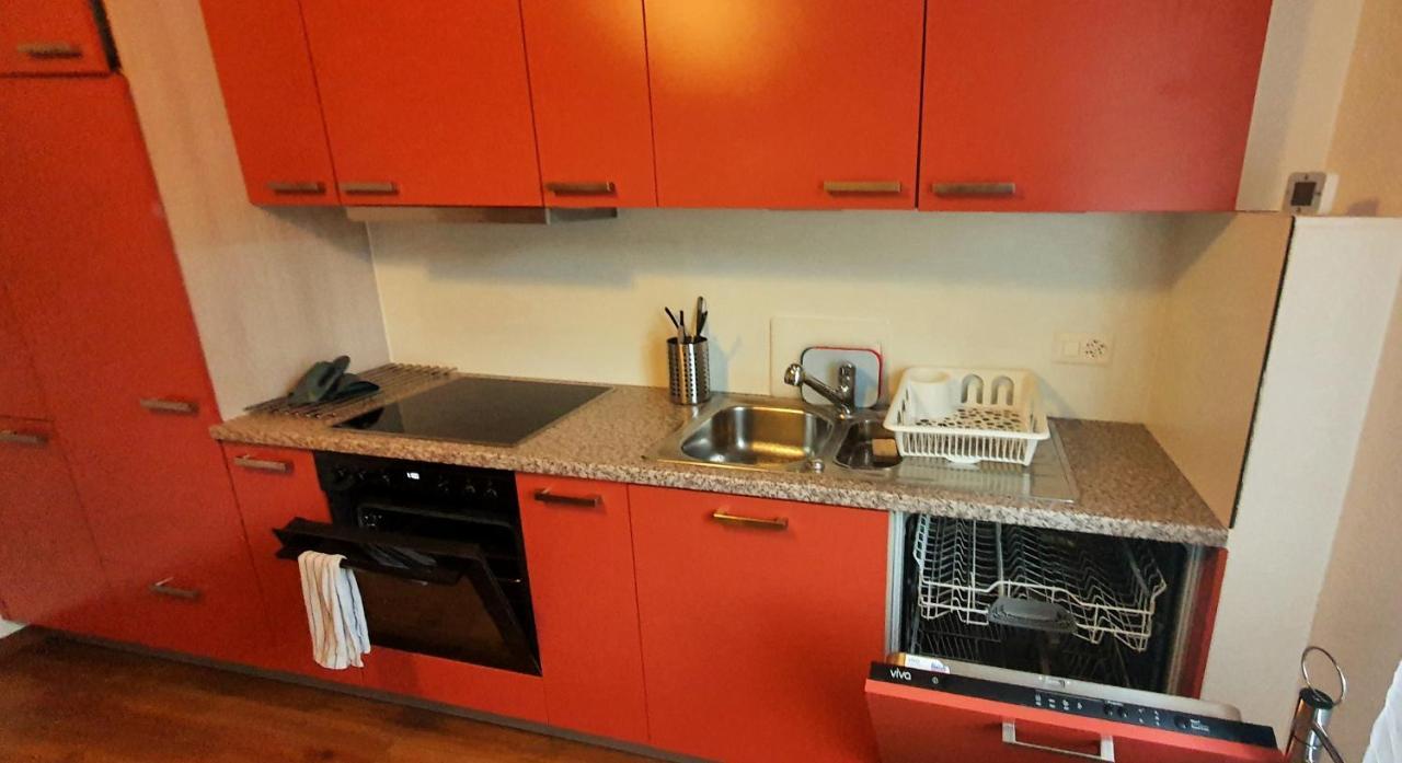 Sensi Living Station Apartment เฟฟิคอน ภายนอก รูปภาพ